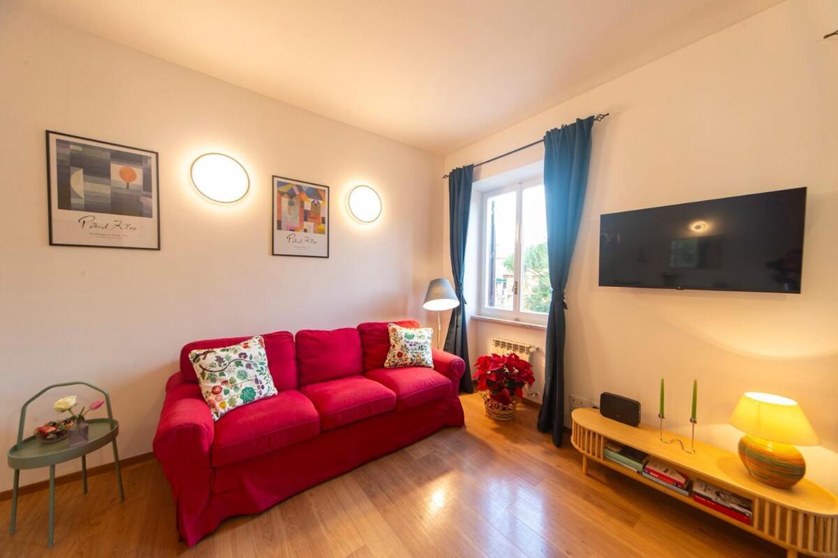 4 Cantoni, Cosy In Monti District Apartment Rom