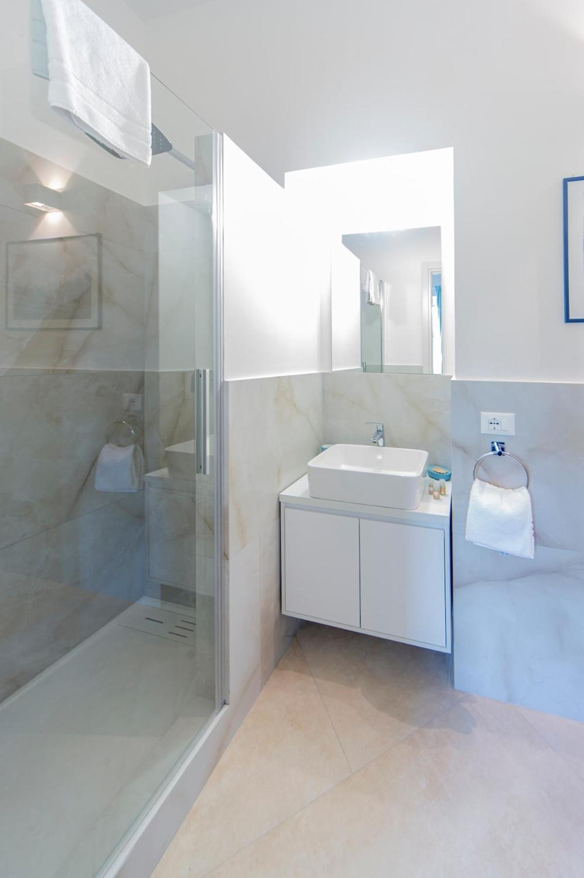 4 Cantoni, Cosy In Monti District Apartment Rom